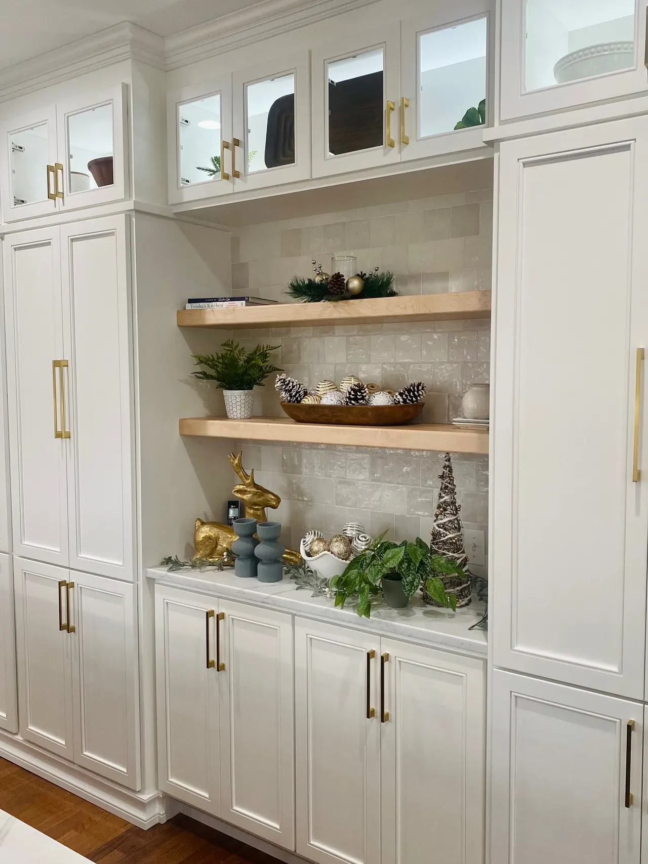 White built-in hutch with open display shelving